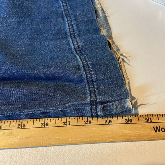 Anthropologie Pilcro Women 29 Cargo Jeans Wide Leg Medium Wash Denim Distressed - Picture 10 of 11